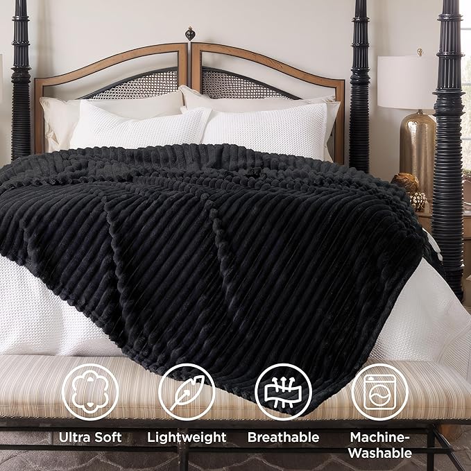 Bedsure GentleSoft Blankets Queen Size - Image 5