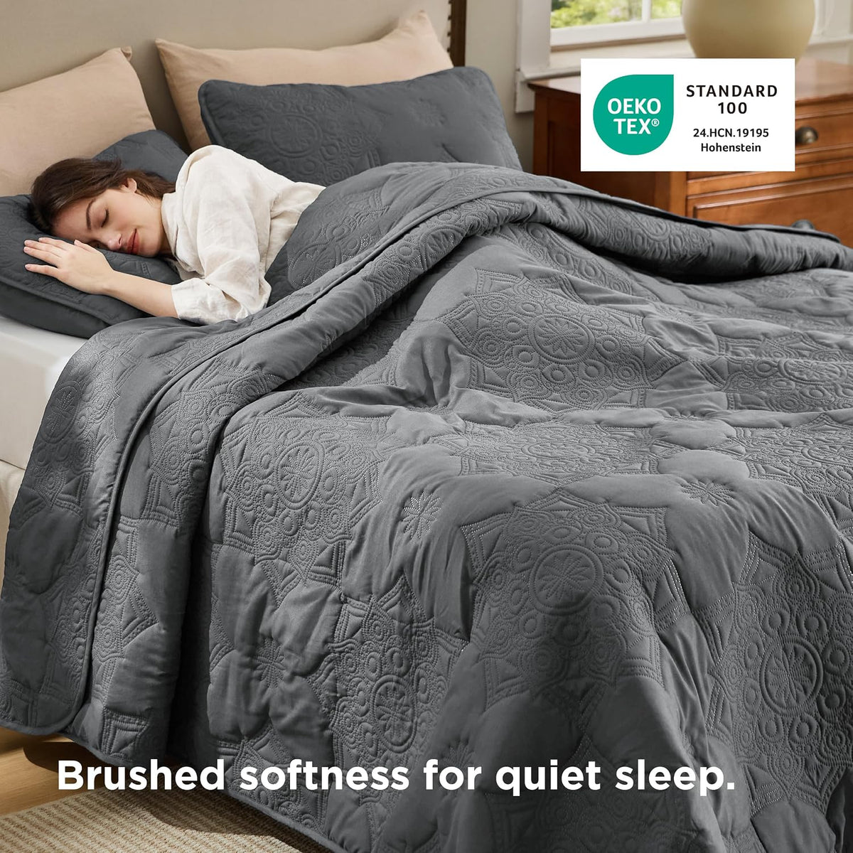 Bedsure King Size Quilt Bedspread, Thin Comforter, Drak Grey Coverlet