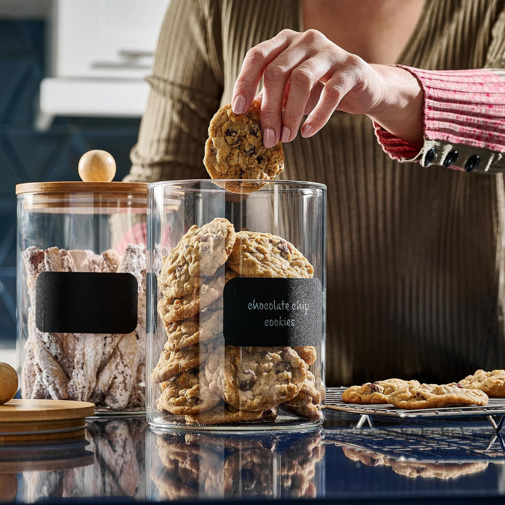 Le'raze Set of 2 Glass Canisters for Kitchen Counter with Airtight Bamboo Lids + Marker & Labels - 68oz. Large Cookie Jars Wooden Lid, Food Storage Containers Pantry, Flour, Sugar, Pasta, Candy.