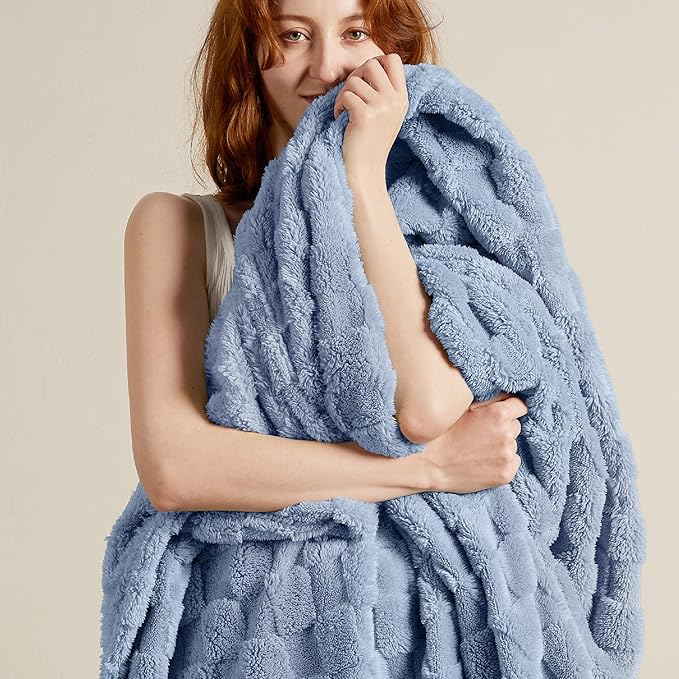 Bedsure GentleSoft King Size Blanket - Image 2