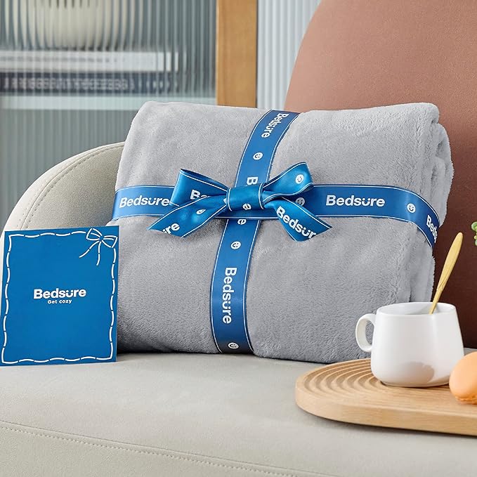 Bedsure GentleSoft Fleece Throw Blanket - Image 6