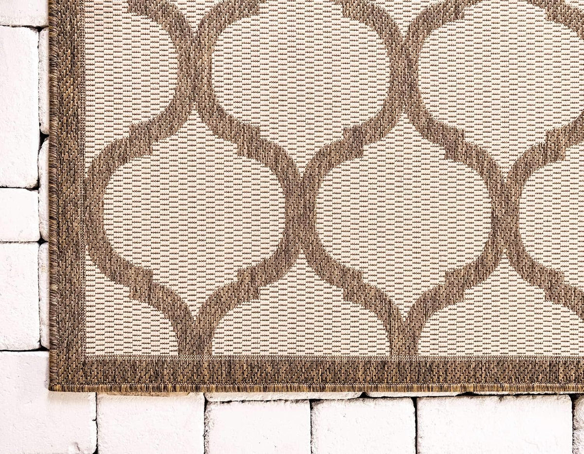 Unique Loom Outdoor Trellis Collection Area Rug - Moroccan (2' 2" x 6' 1" Runner, Beige and Brown/ Beige)