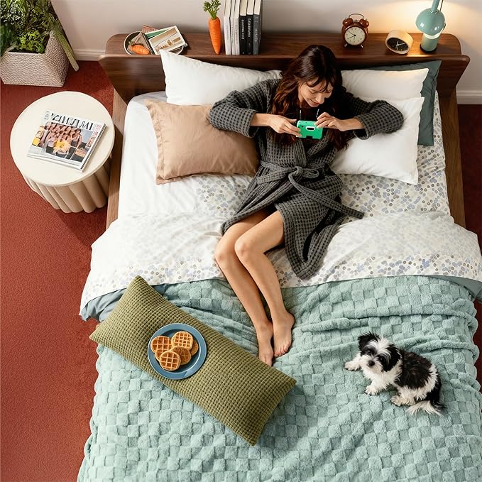 Bedsure GentleSoft Blankets Queen Size - Image 8