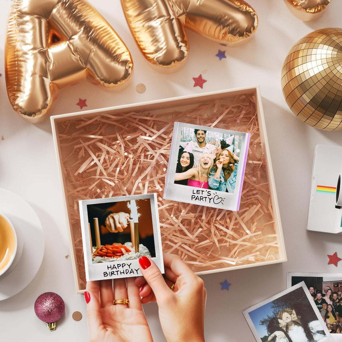 WINKINE Polaroid Frame - Acrylic Picture Frame for Polaroid i-Type/600/SX-70 Film, 4.2'' x 3.5'' Photo Display Instax Film Display for Countertop, Tabletop