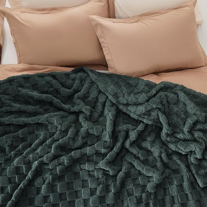 Bedsure GentleSoft King Size Spring Blanket - Image 6
