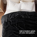 Bedsure GentleSoft Black Blanket Full Size - Image 5