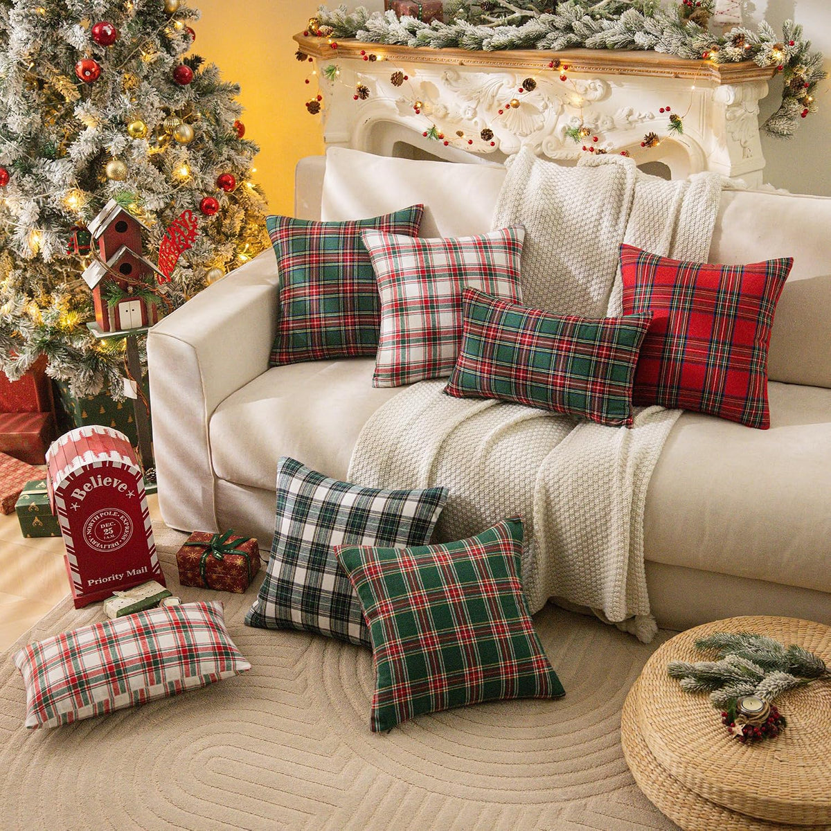 AQOTHES Christmas Plaid Decorative Throw Pillow Covers Red Green 18x18