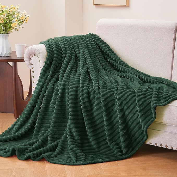 BEDELITE Fleece Throw Blanket for Couch – 3D Ribbed Jacquard Soft and Warm - Image 2
