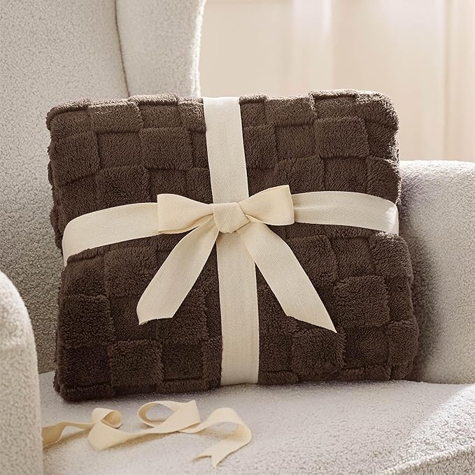 Bedsure GentleSoft Fall Throw Blanket - Image 8