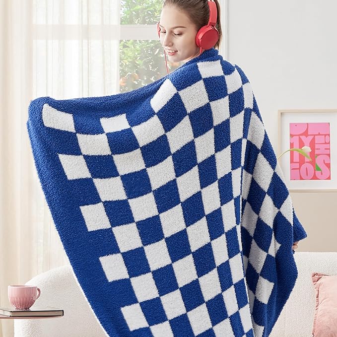 Bedsure Gentlesoft Checkered Twin Blanket by BEDSURE