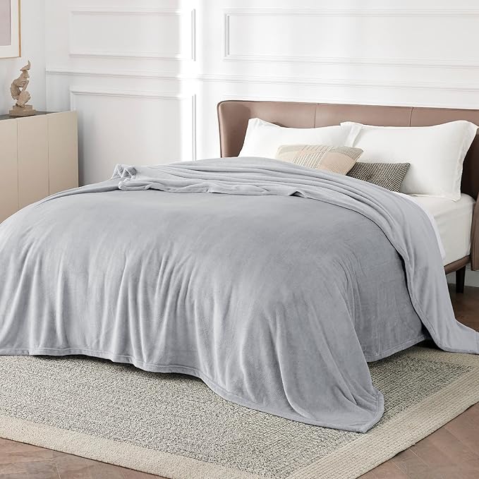 Bedsure GentleSoft Fleece Blanket California King Light Grey - Image 2