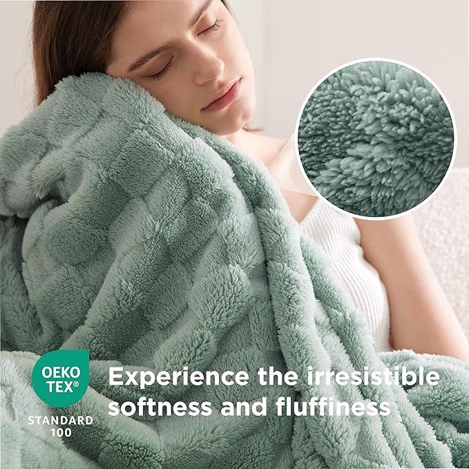 Bedsure GentleSoft Full Size Blankets - Image 4