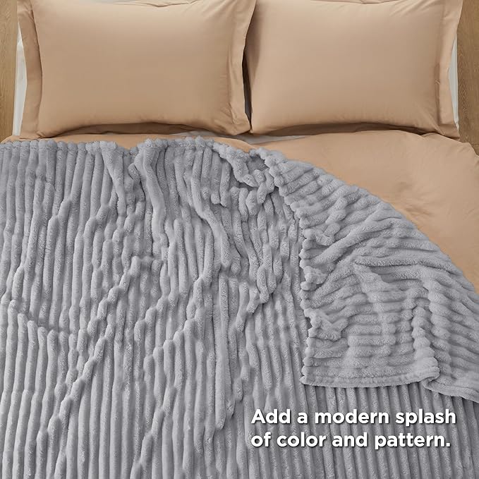 Bedsure GentleSoft California King Size Blanket - Image 5