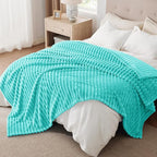 Bedsure GentleSoft Blue Full Blanket - Image 5