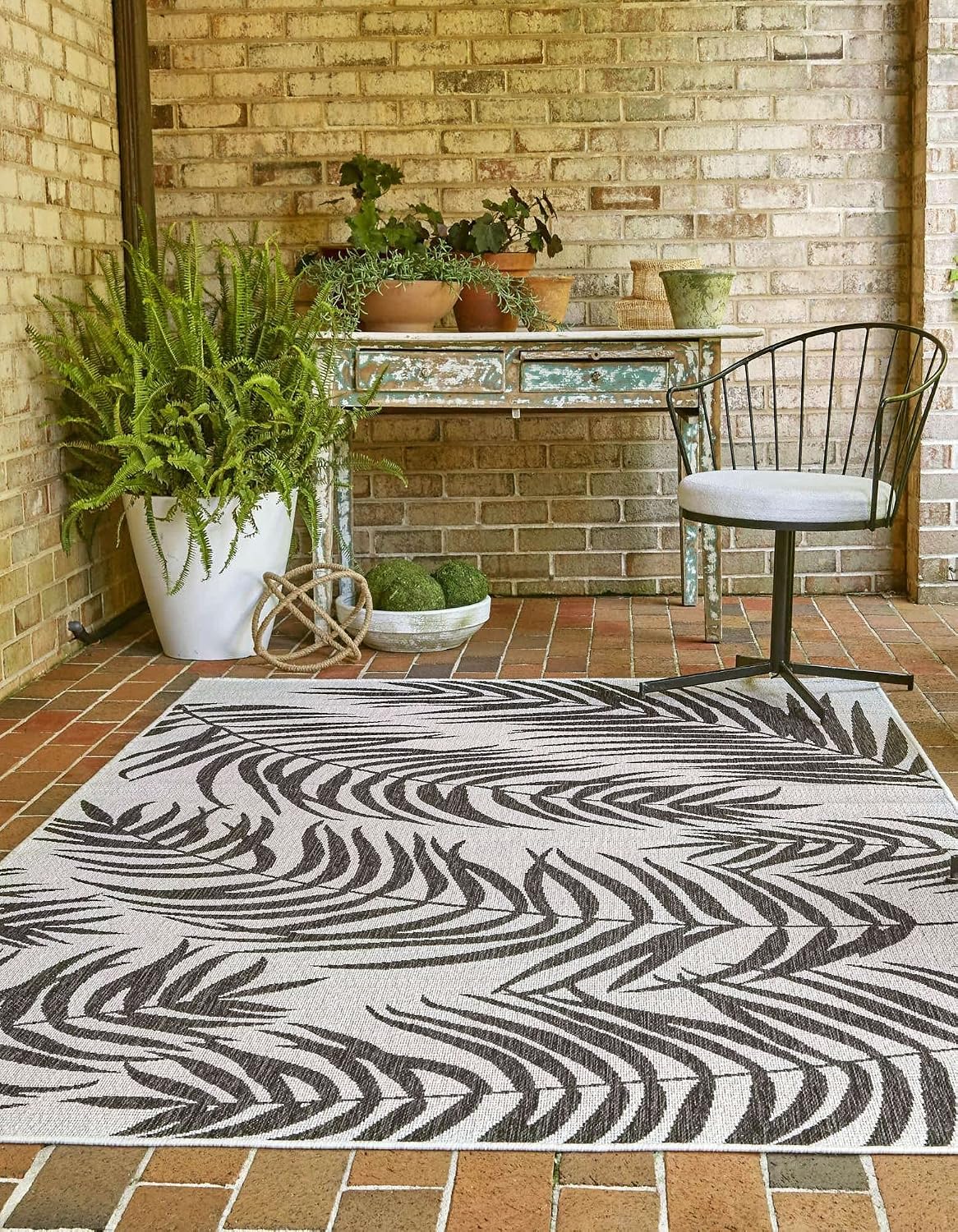 Unique Loom Outdoor Botanical Collection Area Rug - Palm (4' 1" x 6' 1" Rectangle, Charcoal Ivory/ Gray)