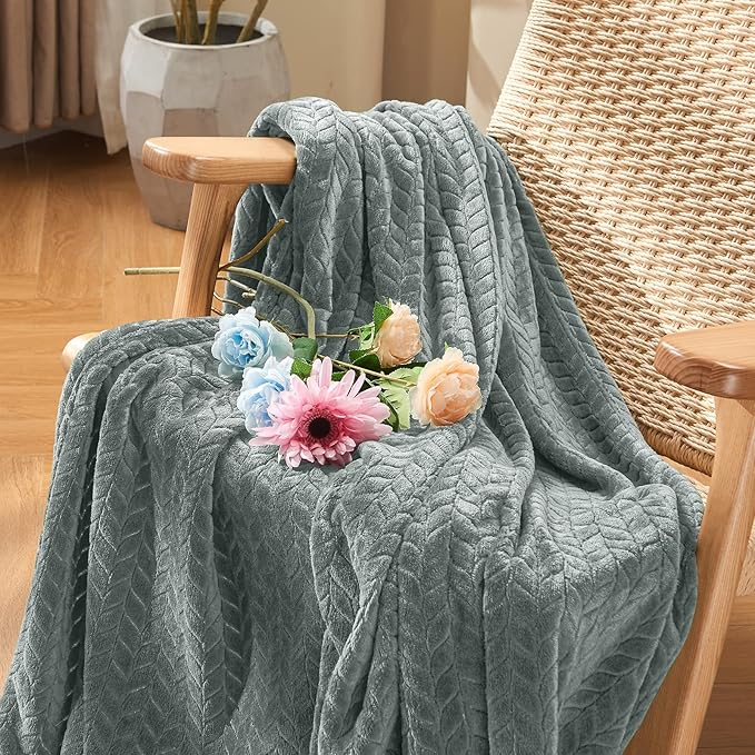 inhand Grey Leaves Pattern Throw Blanket - Image 2