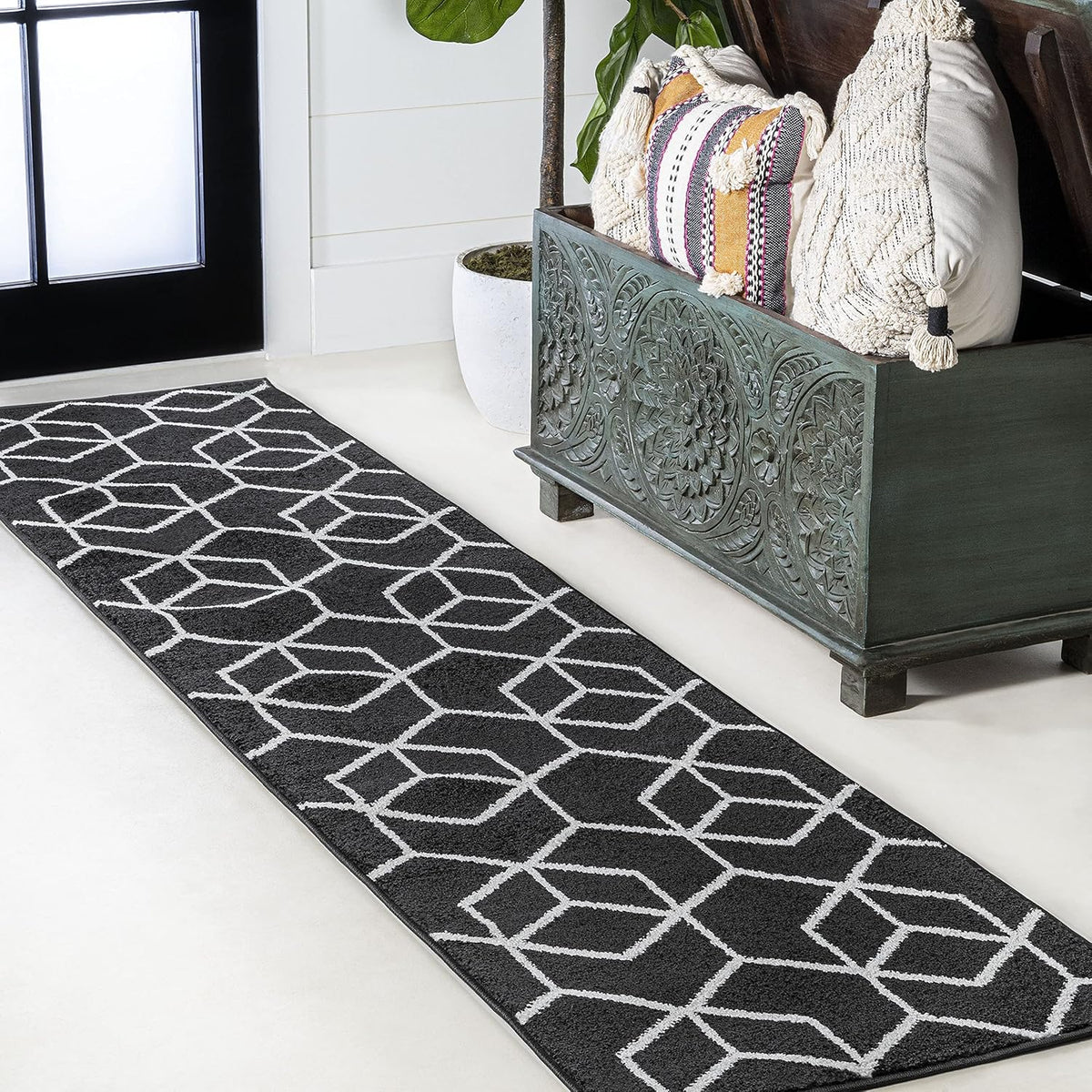 JONATHAN Y Tumbling Blocks Black/White Runner Rug 2x8, Modern,Contemporary,Geometric,Casual, Easy-Cleaning for Living Room,Bedroom,Kitchen,Pet Friendly,Non-Shedding (SEU101A-28)