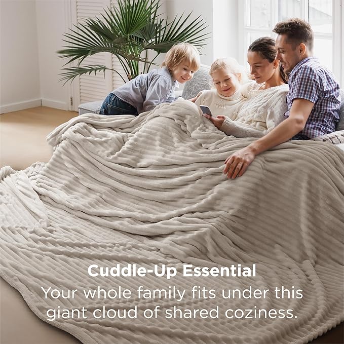 Bedsure GentleSoft Large Fleece Blanket - Image 4