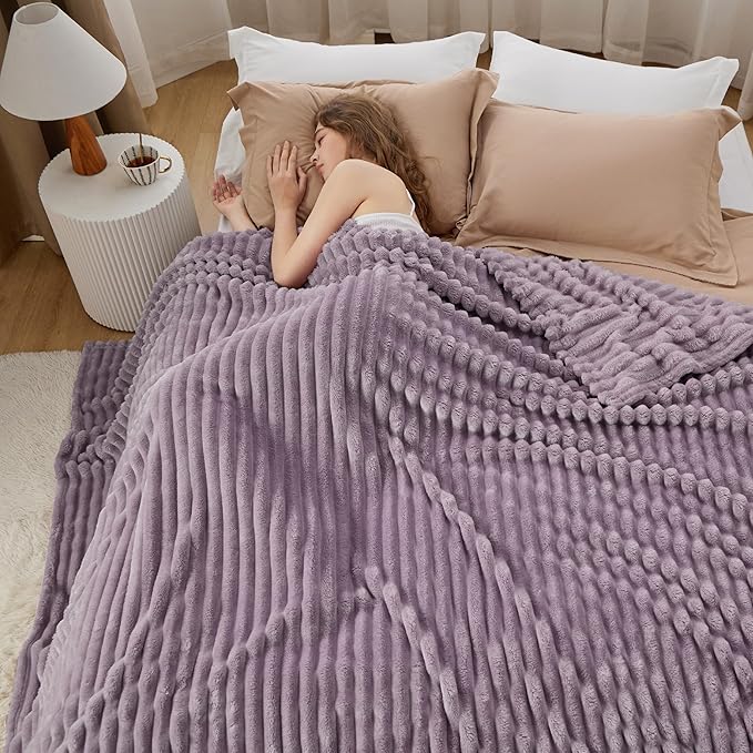 Bedsure GentleSoft Light Purple California King Size Blanket - Image 4