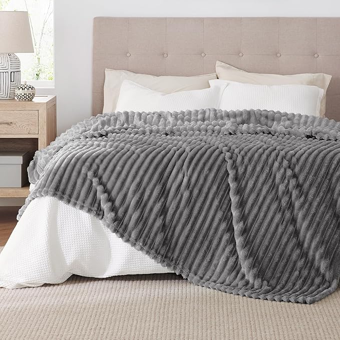 Bedsure GentleSoft Frost Gray Fleece Blanket - Image 8