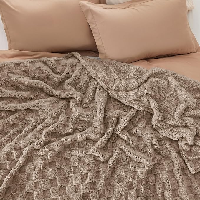 Bedsure GentleSoft King Size Blanket - Image 6