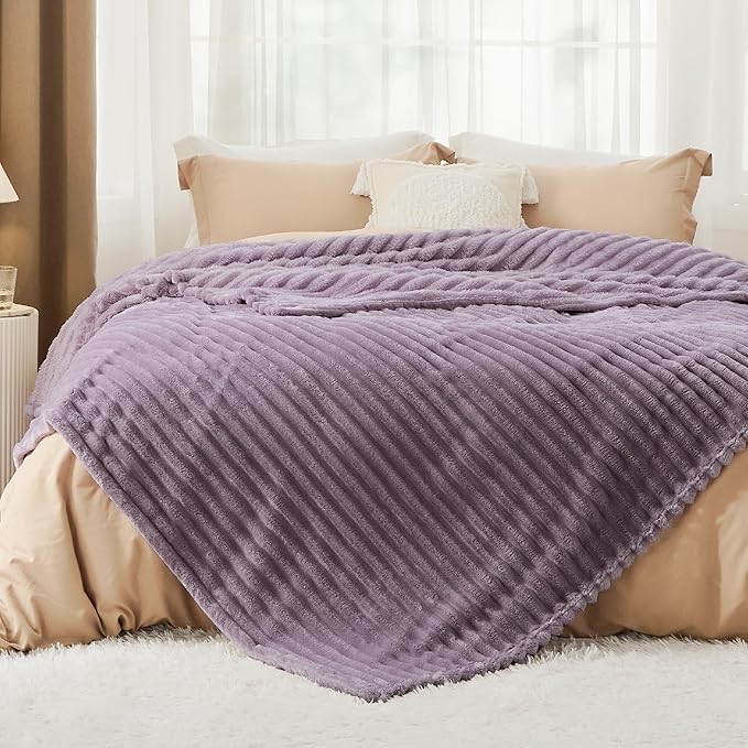 Bedsure GentleSoft Light Purple California King Size Blanket - Image 2
