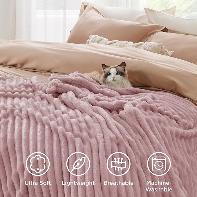 Bedsure GentleSoft Pink Twin XL Blanket - Image 5