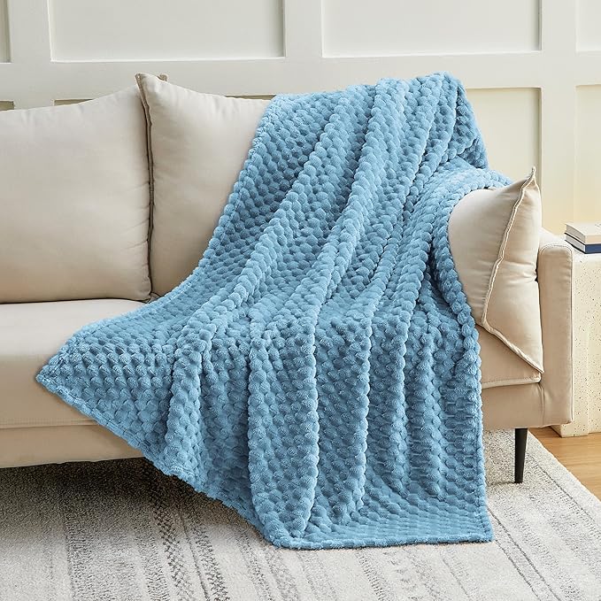 EXQ Home Fleece Throw Blanket for Couch or Bed - Image 3