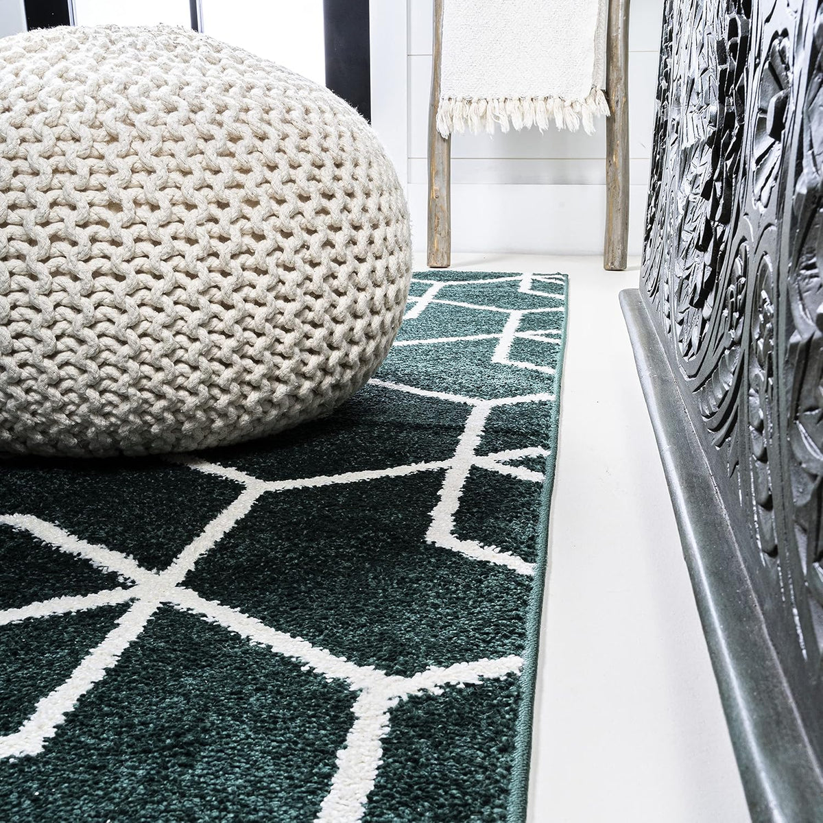 JONATHAN Y Tumbling Blocks Green/White Runner Rug 2x8, Modern,Contemporary,Geometric,Casual, Easy-Cleaning for Living Room,Bedroom,Kitchen,Pet Friendly,Non-Shedding (SEU101D-28)