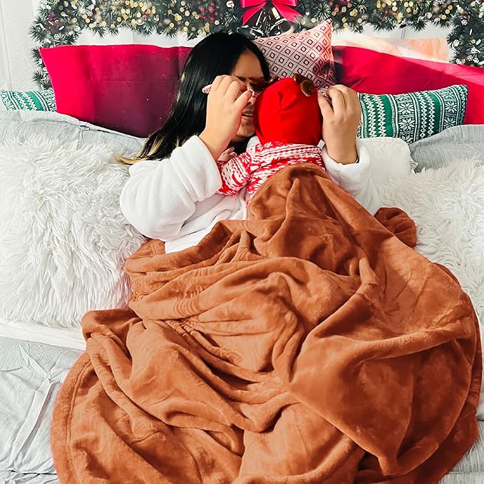 Bedsure GentleSoft Fleece Blankets Queen Size - Image 5