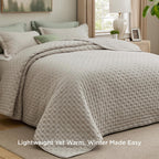Bedsure King Size Quilt Bedspread, Thin Comforter, Oatmeal Coverlet