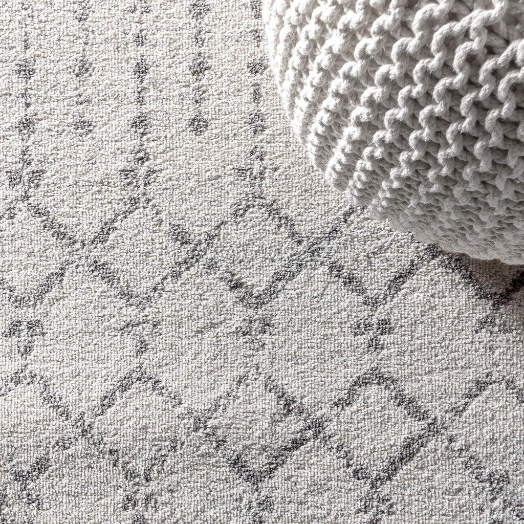 JONATHAN Y Boho Vintage Diamond Cream/Gray Round Area Rug 9 ft, Moroccan Hype for Living Room, Bedroom, Kitchen, Office, Easy-Cleaning, High Traffic, Pet-Friendly, Non-Shedding (MOH101B-9R)