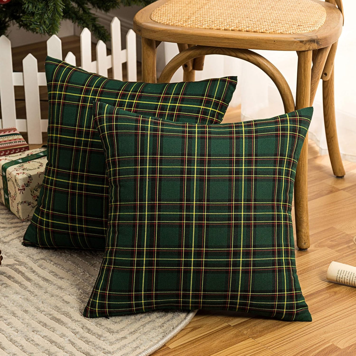 AQOTHES Christmas Plaid Decorative Throw Pillow Covers Green 18x18 Inches