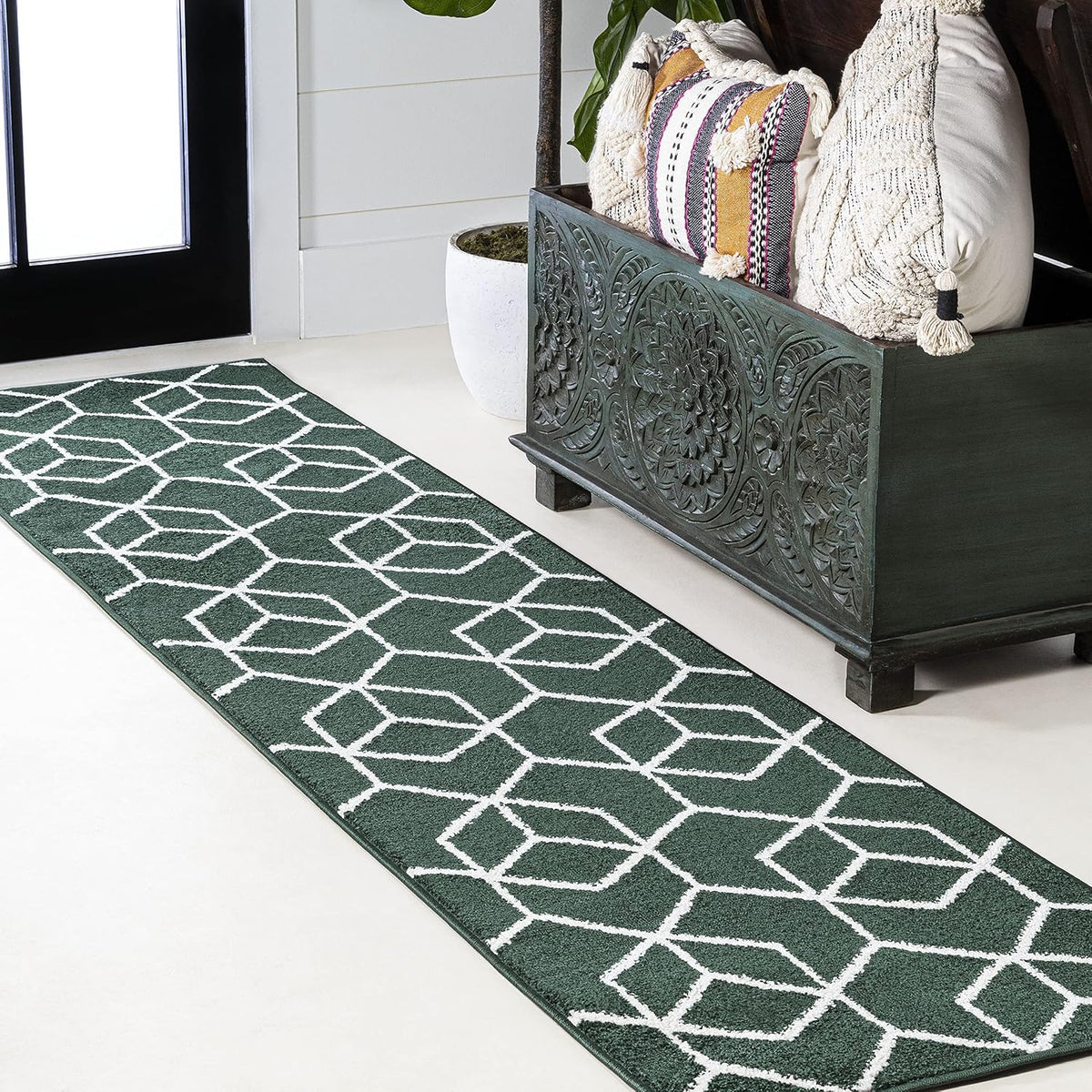 JONATHAN Y Tumbling Blocks Green/White Runner Rug 2x8, Modern,Contemporary,Geometric,Casual, Easy-Cleaning for Living Room,Bedroom,Kitchen,Pet Friendly,Non-Shedding (SEU101D-28)