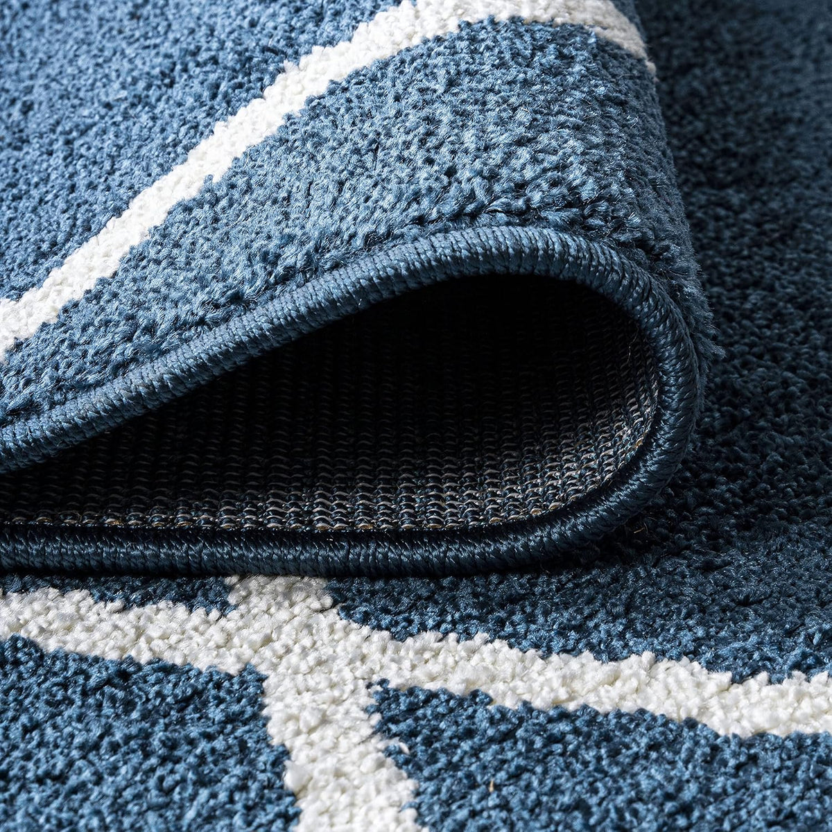 JONATHAN Y Cole Diamond Trellis Navy/White Runner Rug 2x8, Modern,Contemporary,Geometric,Casual, Easy-Cleaning for Living Room,Bedroom,Kitchen,Pet Friendly,Non-Shedding (SEU102H-28)