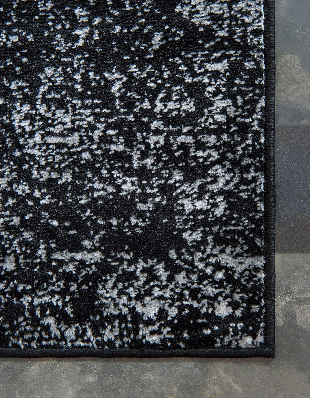 Unique Loom Sofia Collection Area Rug - Casino (2' 2" x 3' 1" Rectangle, Black/ Ivory)
